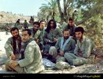 لشکر ۱۰ سیدالشهدا (ع) / عملیات والفجر ۸ / بیمارستان خرمشهر / دو نفر جلویی سمت چپ: شهید جواد رهبر دهقان، رضا صلواتی / نفر دوم از راست: پناه علی رفیعی / نفر عقبی از چپ: مهدی مومنی (نور به صورتش خورده)