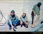 لشکر ۱۰ سیدالشهدا (ع) / از چپ(شهید شاه حسینی-شهید جعفر جنگروی قائم مقام لشکر10سیدالشهدا(ع)-ناشناس)